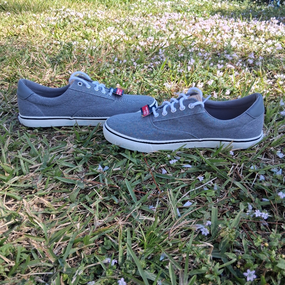 Chaps Men's Gray Canvas Sneakers - Picture 4 of 6